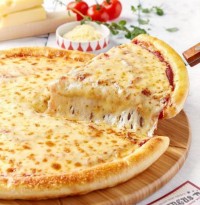 Menu Cheesy Cheese Pezzo Pizza